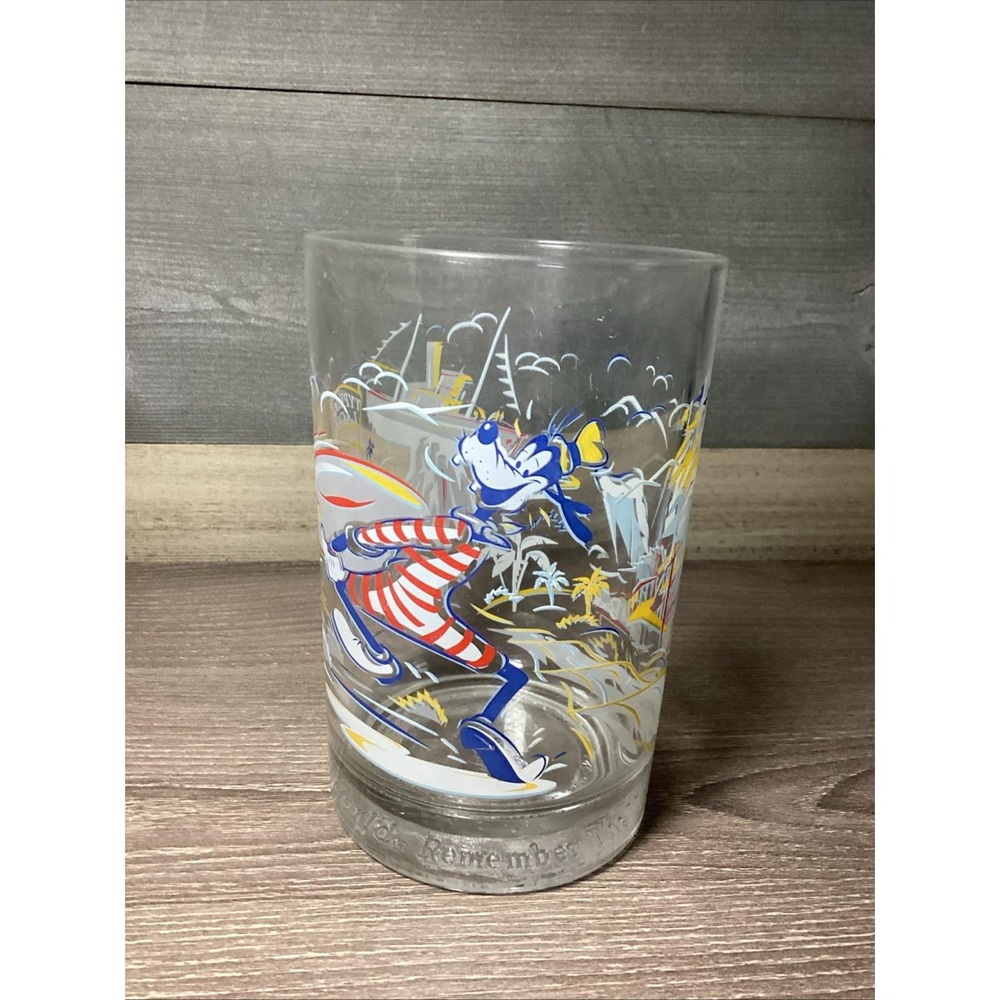 Vintage 1996 Disney World 25th Anniversary Goofy Glass McDonald's Typhoon Lagoon